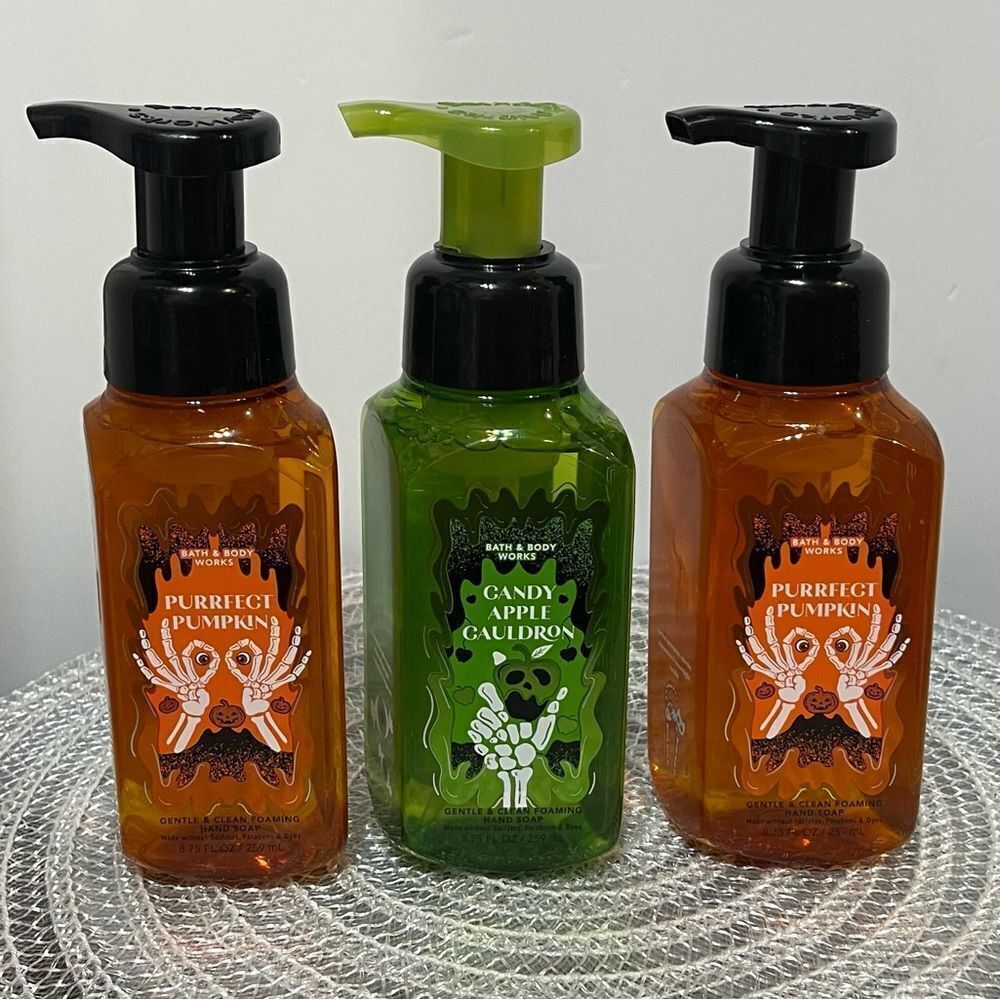 BBW Purrfect Pumpkin and Candy Apple Cauldron Foaming Hand Soap Set of 3 NWT